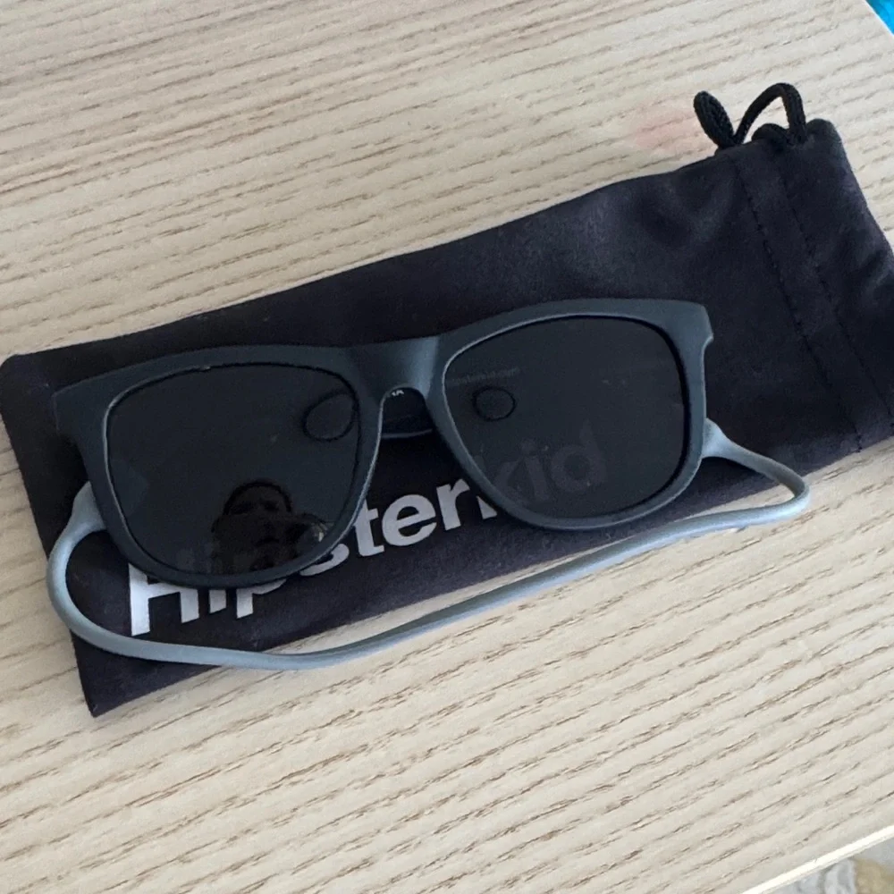 Hipsterkid Black Sunglasses